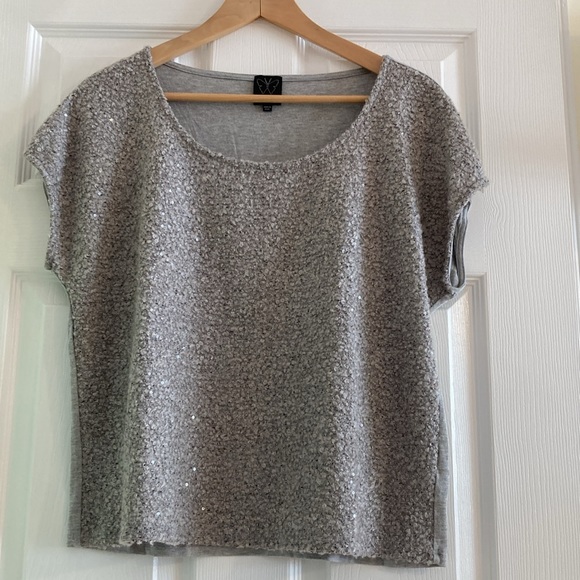 Anthropologie Ella Moss Moonshine Sequin Silver Gray Short Sleeve Top Small - Picture 3 of 6